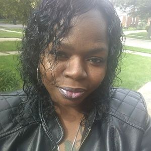 Meet your Posher, Ladonna